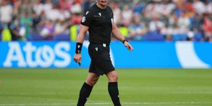 Liverpool - Galatasaray maçını Szymon Marciniak yönetecek