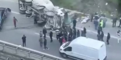 Ümraniye’de araca çarpan beton mikseri devrildi: 1 yaralı