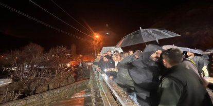 Şırnak Valisi Ekici sel bölgesinde: "Devletimiz tüm imkanlarıyla sahada"