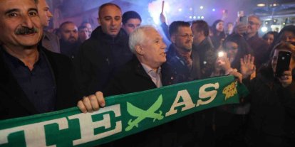 Tahanlı Pide ve çaylar başkan Bozbey’den