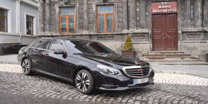 Azerbaycan Başkonsolosundan Kars Belediyesine “Gardaş Kömeği”