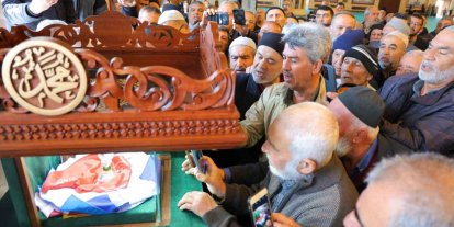 Kahramanmaraş’ta Abdülhamid Han Camii’nde Sakal-ı Şerif ziyarete açıldı