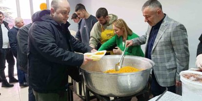 AK Parti Pazaryeri teşkilatı iftarda buluştu