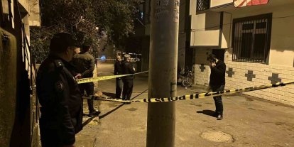 Silahlı kavgada evinin önünde duran genç kadın başından vurularak hayatını kaybetti