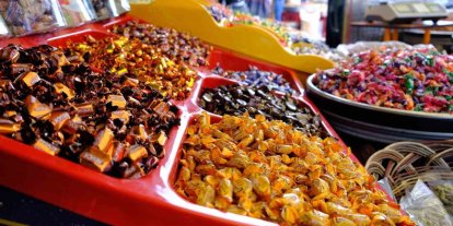 Bayram şekerleri tezgahları renklendirdi