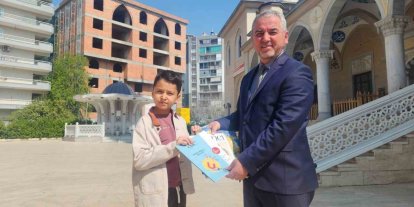 Minik Ömer’in harçlığı Kur’an kursuna pencere oldu