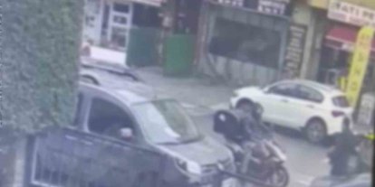 Ümraniye’de park halindeki motosikleti çalan şahıs seyir halinde yakalandı