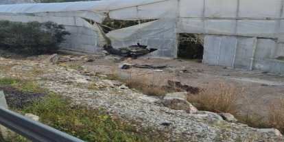 Alanya’da otomobil muz serasına devrildi: 1 ölü, 1 yaralı