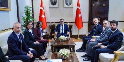 Cumhurbaşkanı Yardımcısı Yılmaz, Kanada Dışişleri Bakanı Anand’ı kabul etti