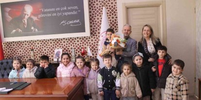 Miniklerden Tıp Bayramı’nda anlamlı buluşma