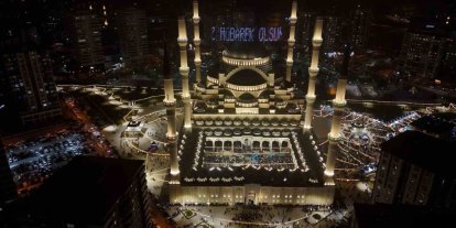 Kadir Gecesi’nde Şahinbey Millet Cami doldu taştı