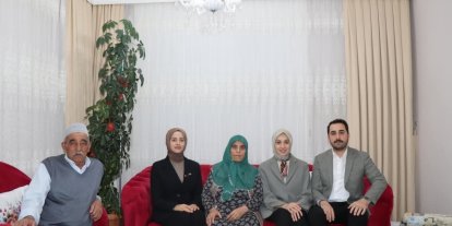 Kaymakam Duman, Tercan’da şehit ailesinin iftar sofrasına konuk oldu