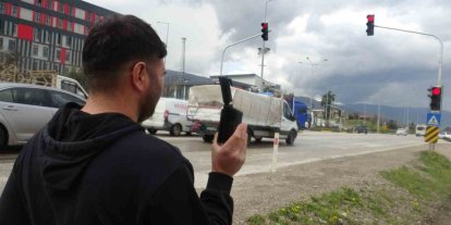 Bayram öncesi trafikte kırmızı ışık denetimi: Kural ihlali yapanlar kamerayla tespit edilip, telefonla arandı