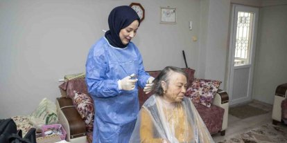 Mersin Büyükşehir Belediyesinden yaşlılara bayram desteği