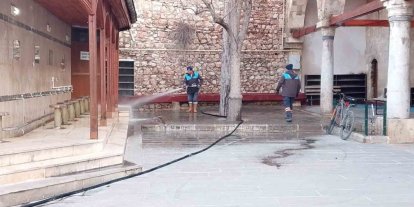 Tokat Belediyesi’nden bayram öncesi camilerde kapsamlı temizlik