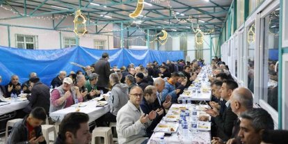 Vali Çağatay, mahalle iftarında vatandaşlarla buluştu