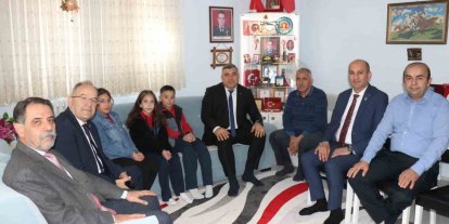 Öğrenci ve öğretmenlerden vefa dolu etkinlik