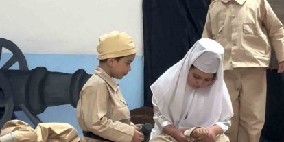 Minik yürekler, Çanakkale ruhunu sahneye taşıdı