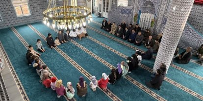 Güçlükonak Kaymakamı Memiş, miniklerin Kur’an sevincine ortak oldu