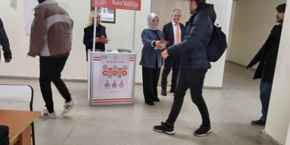 Kars’ta "Açık Kapı"dan üniversite öğrencilerine yakın temas