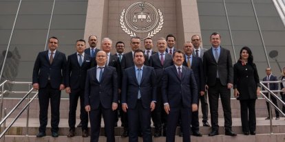 Adalet Bakan Yardımcısı Tuncay, İzmir Adliyesi’ni ziyaret etti