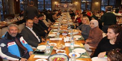 Kars Gençlik ve Spor İl Müdürlüğü personeli Ramazan sofrasında buluştu