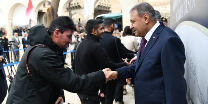 Şanlıurfa’da kent protokolü vatandaşlarla bayramlaştı