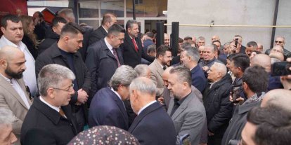 AK Parti Kayseri’de bayramlaştı