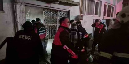 Bartın’da 4 katlı apartmanda yangın paniği: 2 kişi dumandan etkilendi
