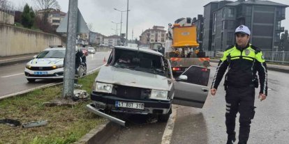 Aynı yolda 4 saat içerisinde 3 ayrı kaza: 5 yaralı