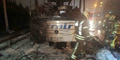 Bağcılar TEM’de yolcu otobüsü alevlere teslim oldu