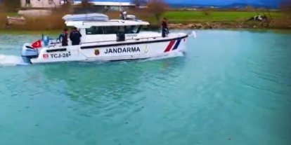 Manavgat’ta jandarmadan deniz ve ırmakta bayram mesaisi