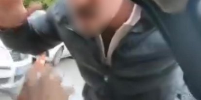 Ailesinin yanında saldırıya uğrayan sürücünün o anları kamerada