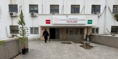 Çocuk Hastalıkları Hastanesinde bayramda örnek uygulama