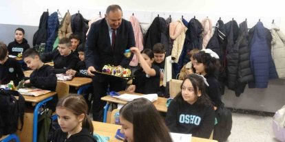 Pendik’te ara tatil sonrası ilk ders zili bayram coşkusuyla çaldı