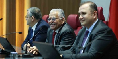 Personeliyle bayramlaşan Başkan Büyükkılıç: "Kayseri Büyükşehir bir marka"