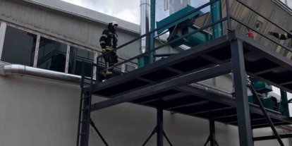 Elazığ’da mobilya fabrikasında yangın