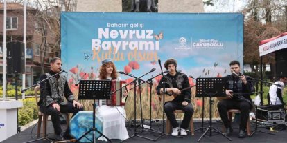 Denizli’de bahara görkemli karşılama