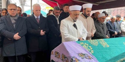 Fatih’te çöken binada hayatını kaybeden yaşlı kadın son yolculuğuna uğurlandı