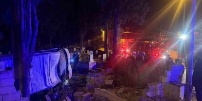 Köşk’te minibüs mezarlığa uçtu: 3 yaralı