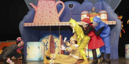 Mersin’de ‘Bisküvi Adam’ oyunu miniklerle buluştu