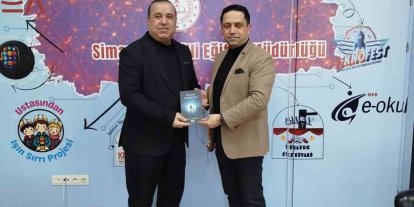 Eğitimci-Yazar Turan Akbulut’un yeni kitabı okurlarıyla buluştu