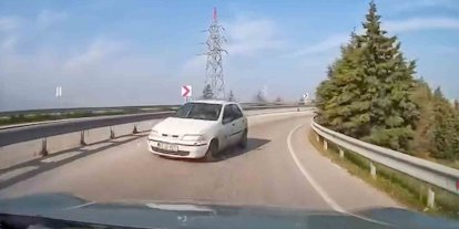 Ters yönde seyir eden araç faciaya davet çıkardı