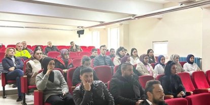 Sinop’ta narkotik ekiplerinden velilere "zehir" eğitimi