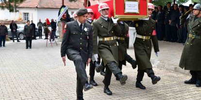 Alaşehirli Kıbrıs Gazisi son yolculuğuna uğurlandı