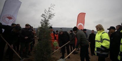 Çanakkale’de Dünya Ormancılık Günü’nde 5 bin fidan toprakla buluştu