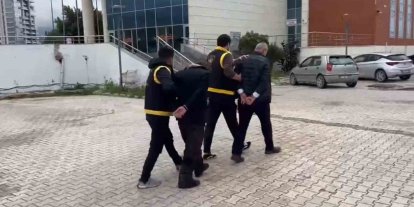 İskenderun’da işledikleri suçlardan aranan 2 kişi yakalandı