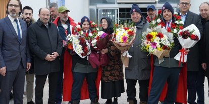 ETÜ’lü Bingül kardeşler, Zihinsel Engelliler Dünya Kayak Şampiyonası’nda 6 madalya kazandı