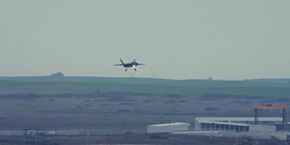 Bayraktar KIZILELMA eğitim uçuşunu başarıyla tamamladı