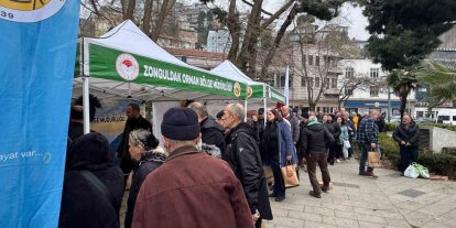 Zonguldak’ta ücretsiz fidan dağıtımı kalabalığa neden oldu